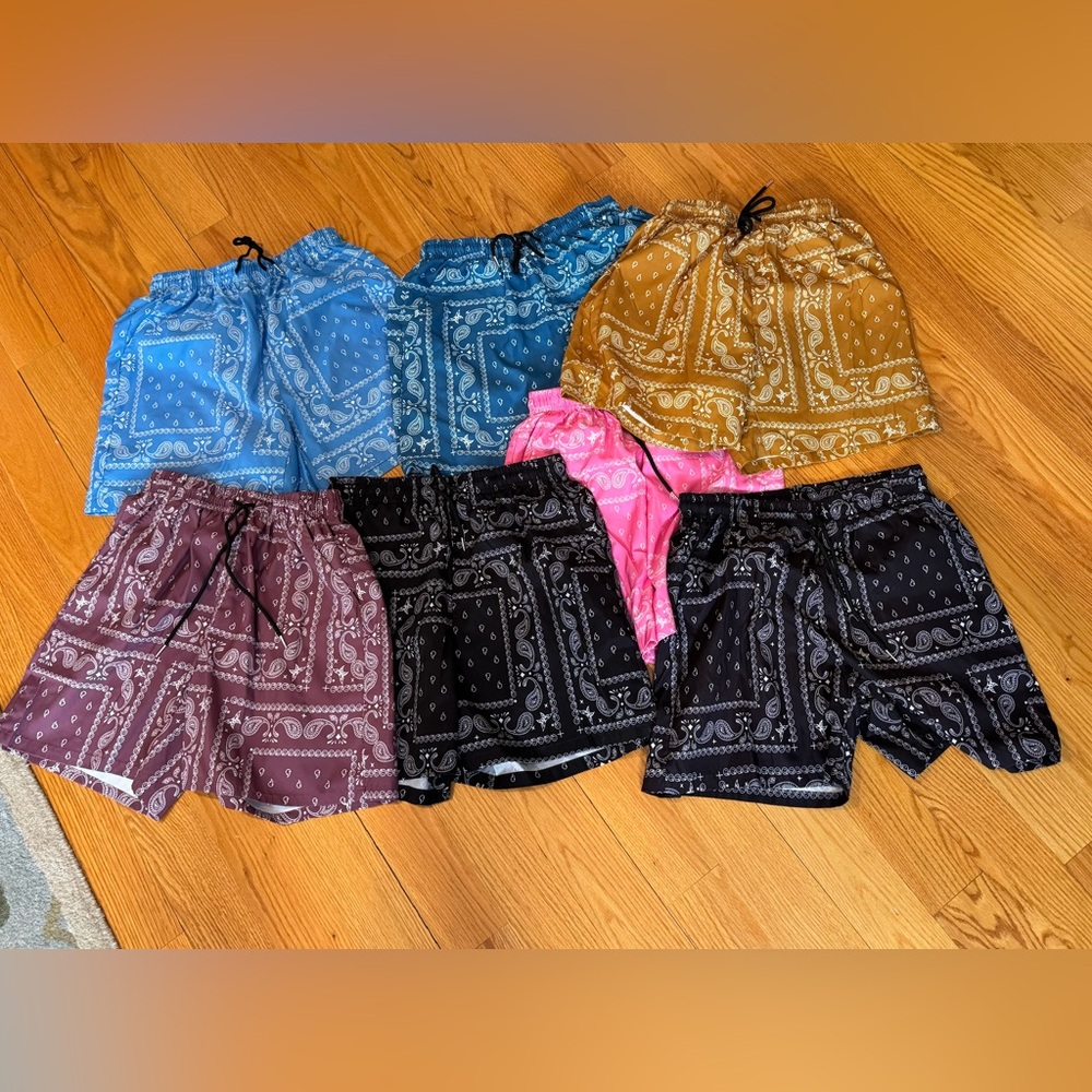 Tik Tok Shop Short Set. Size AM.